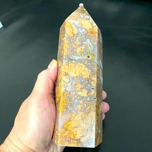 Money agate tower crystal stone